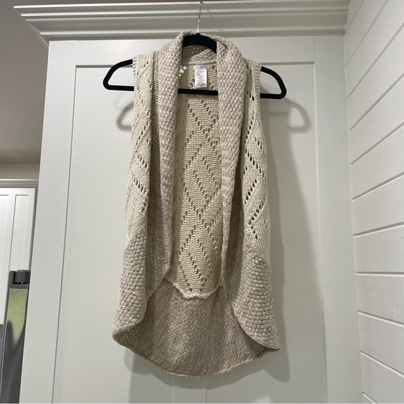 NWT Kids Max Studio Sweater Vest - Picture 1 of 3